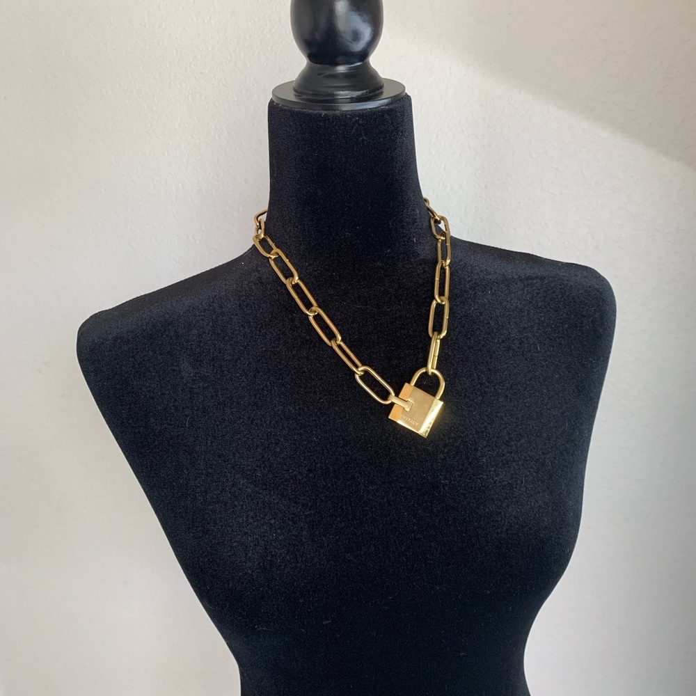 Gold Chain with Padlock Pendant - Picture 2 of 3